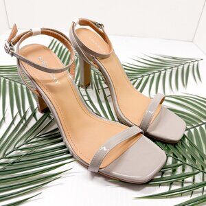 Lisa Vicky Grace Block Heel Sandals Nude Patent Sz 8.5 NWB Strappy Square Toe